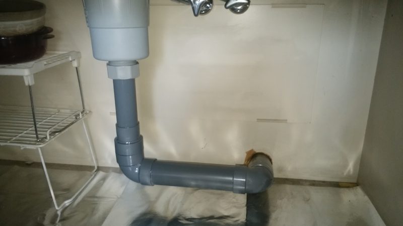 札幌市 白石区 台所 排水栓を交換しました。