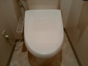 札幌市 東区 東苗穂 トイレの水漏れ 便座交換完了