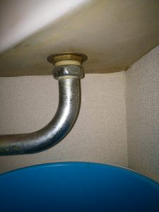札幌市 北区 トイレの水漏れ 洗浄管接続部の水漏れ