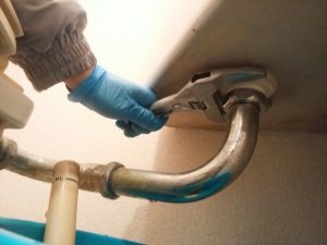 札幌市 北区 トイレの水漏れ サイフォン管固定