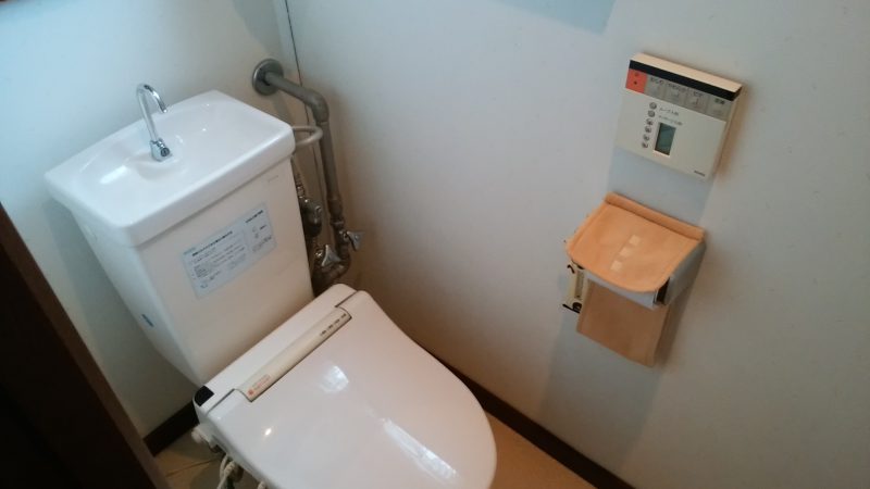札幌市 南区 澄川 トイレの便座交換 ｜遠方のご家族からのご依頼でした。